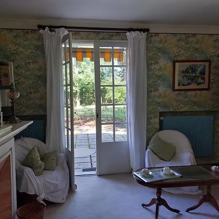 Oda ve Kahvaltı Les Allees Du Chateau 3*