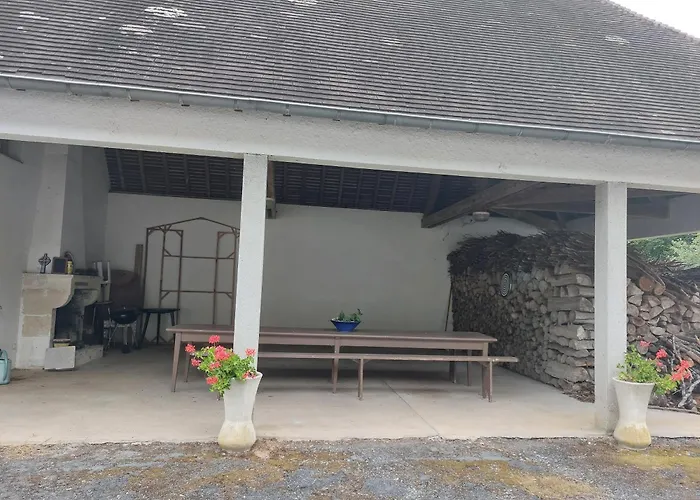 Les Allees Du Chateau Le Mazeau