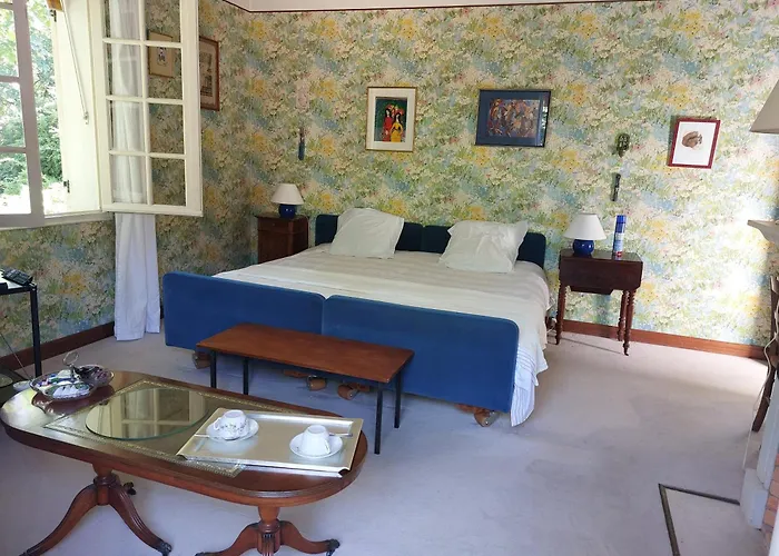 Bed and breakfast Les Allees Du Chateau 3*